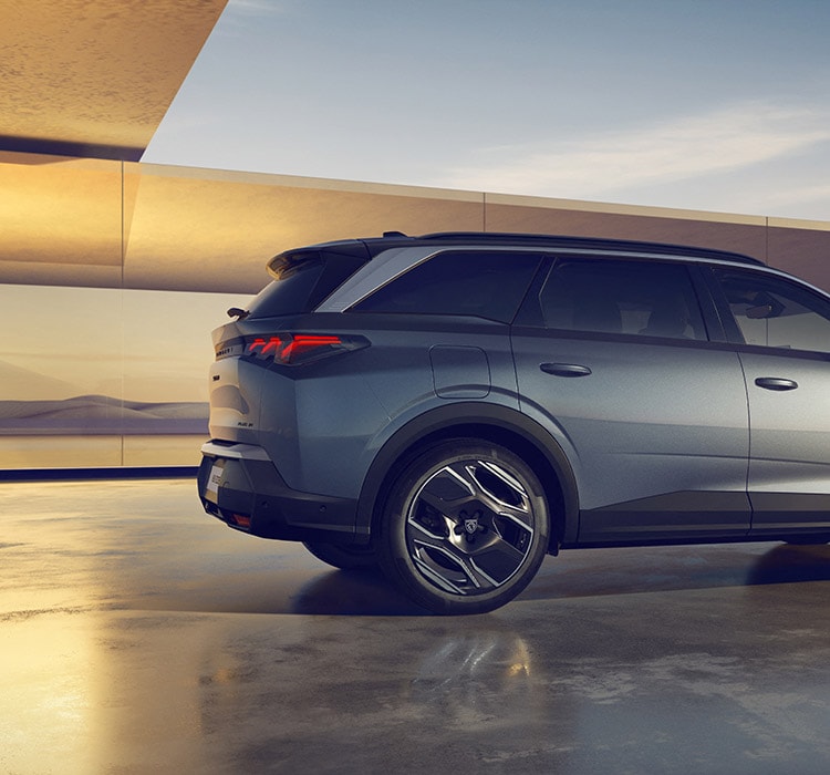 New Peugeot E 5008 Next Gen Class Above Large 7 Seat SUV Electric new-peugeot-e-5008-next-gen-class-above-large-7-seat-suv-electric