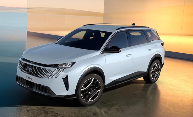 New PEUGEOT E-5008 | All-Electric Large 7-Seat SUV