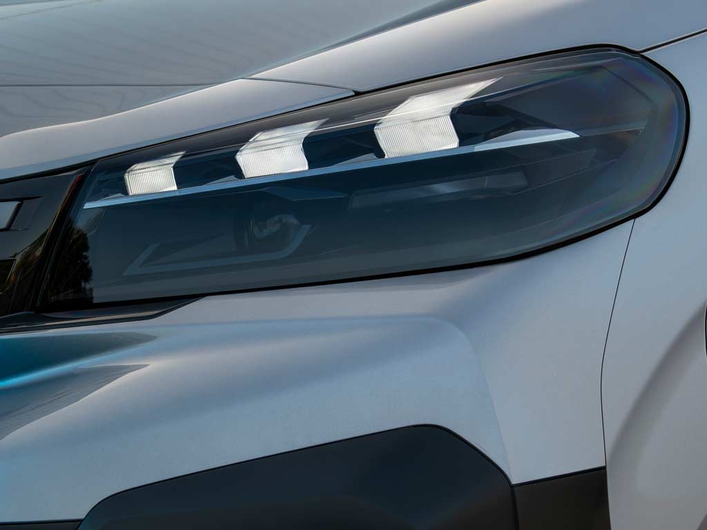 PEUGEOT EXPERT front lights