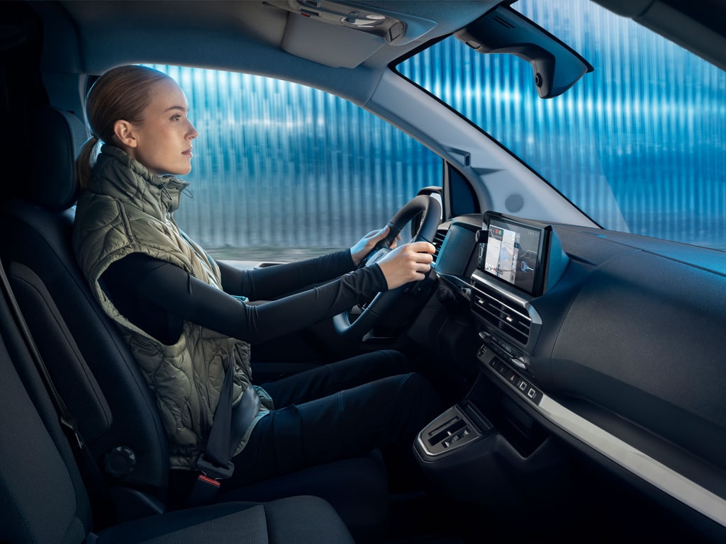 PEUGEOT EXPERT ChatGPT
