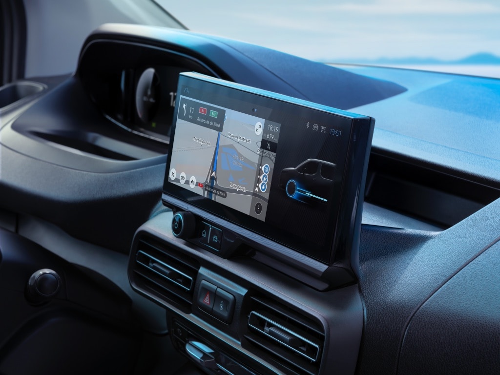 New PEUGEOT E-PARTNER 10-inch touchscreen