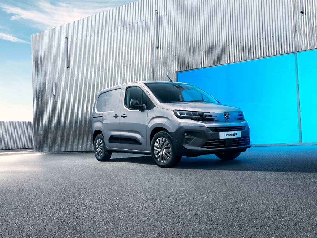 New PEUGEOT E-Partner front view